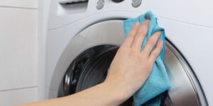 pesumasina puhastamine