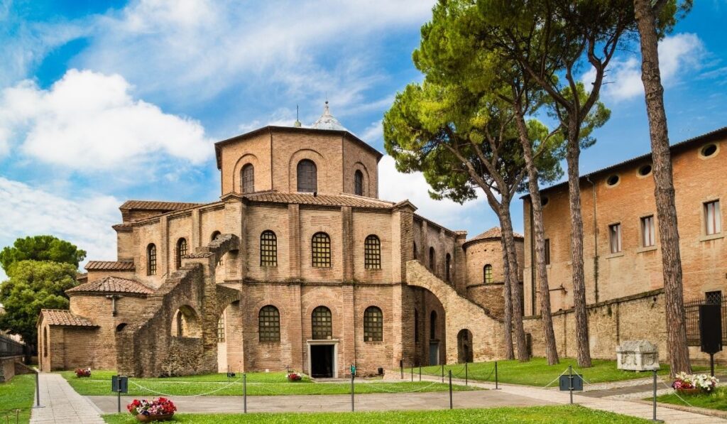 Ravenna vaatamisvaarsused San Vitale basiilika
