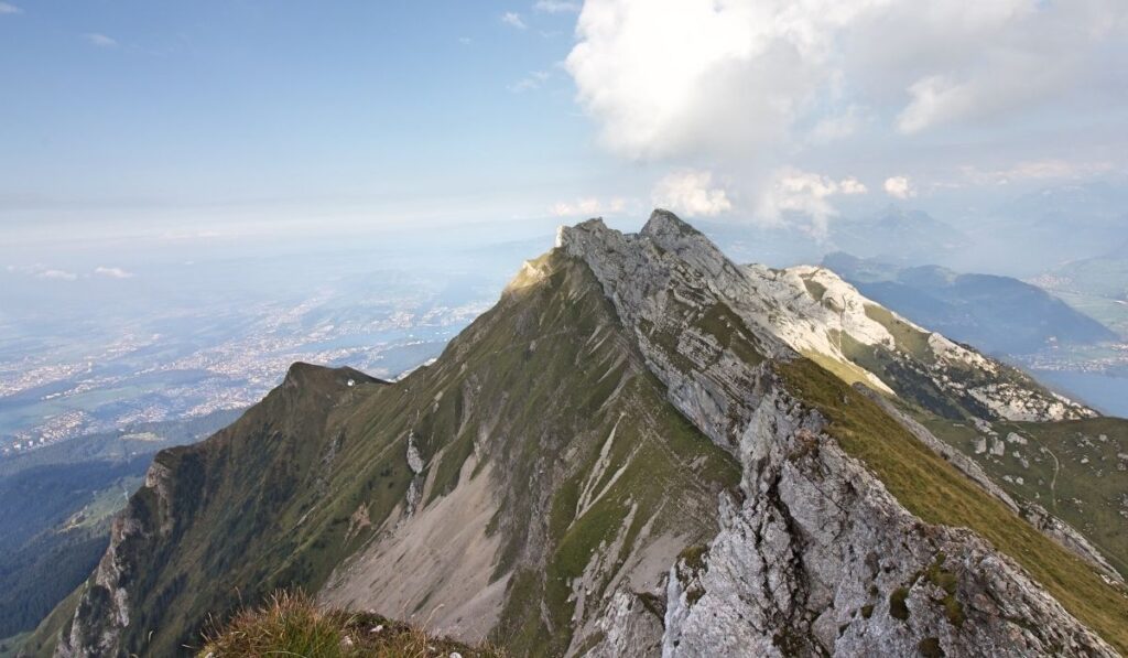 Šveitsi vaatamisväärsused pilatuse mägi